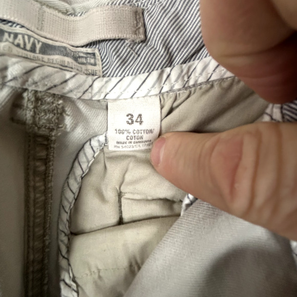 Vintage Old Navy Mens Cargo Shorts Size 34 Loose Fit Utility Y2K Baggy Preppy - Picture 3 of 10